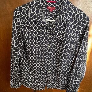 Merona Navy and white cotton button down shirt with really nice details.
